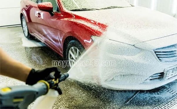 C&aacute;ch sử dụng m&aacute;y rửa xe b&igrave;nh bọt tuyết