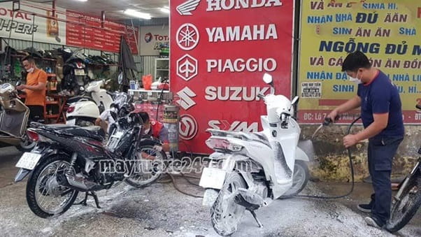 Vị tr&iacute; tiệm rửa xe n&ecirc;n thuận tiện, dễ đi lại