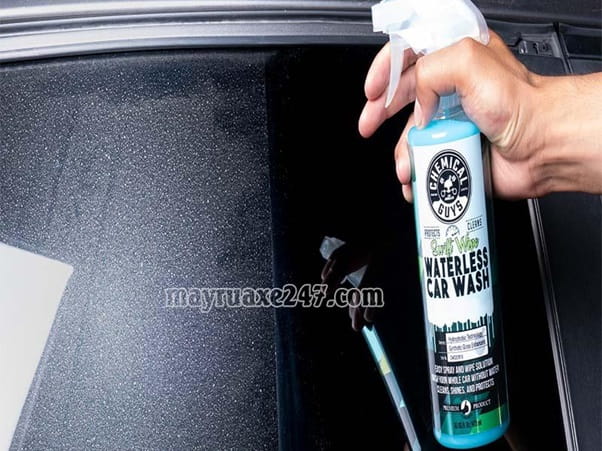 Th&agrave;nh phần c&oacute; t&aacute;c dụng bảo vệ sơn xe, hạn chế trầy xước
