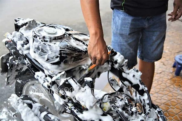 Chất lượng dịch vụ, trang thiết bị sử dụng cũng ảnh hưởng đến gi&aacute;