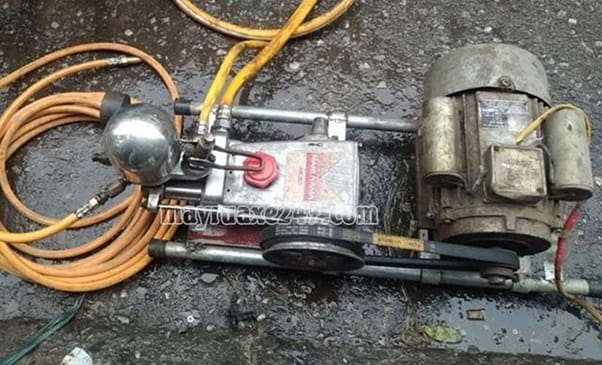 Kiểm tra d&acirc;y curoa m&aacute;y