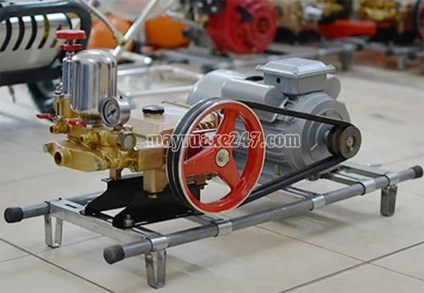 M&aacute;y xịt rửa xe Maruyama 5HP