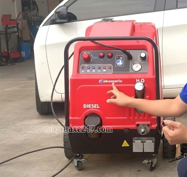 Máy rửa xe Idromatic Astra Steamer Evo Máy rửa xe Idromatic Astra Steamer Evo