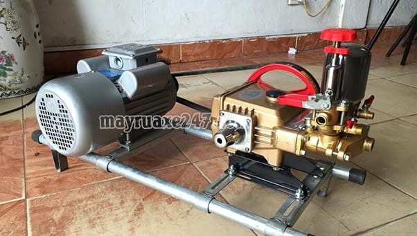 Máy rửa xe dây đai 1hp HL30AT Máy rửa xe dây đai 1hp HL30AT