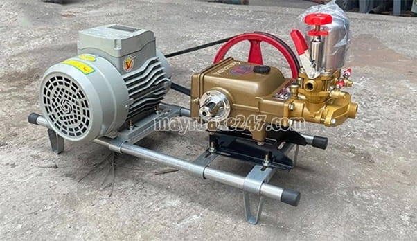 Máy rửa xe dây đai 2hp Nhật Bản HL30 Máy rửa xe dây đai 2hp Nhật Bản HL30