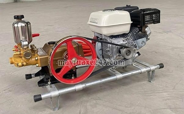 Bộ m&aacute;y rửa xe d&acirc;y đai chạy xăng 6.5HP