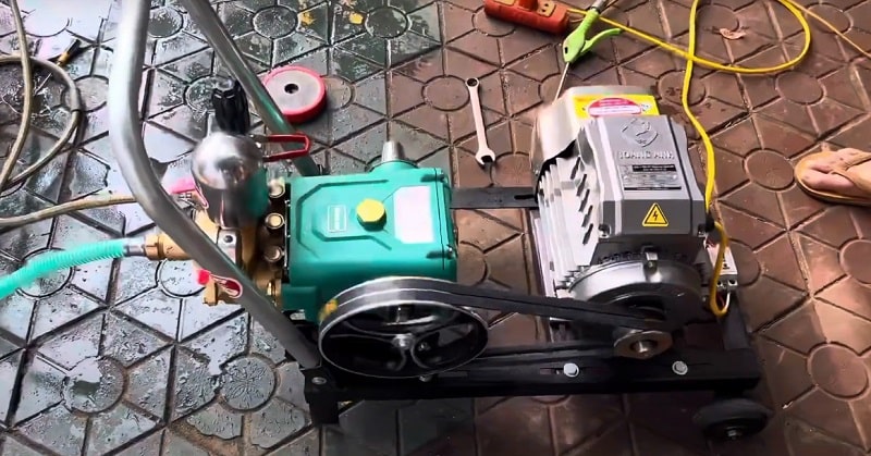 Máy rửa xe dây đai DD-1D