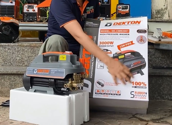 Máy rửa xe mini Dekton DK-CWR3001