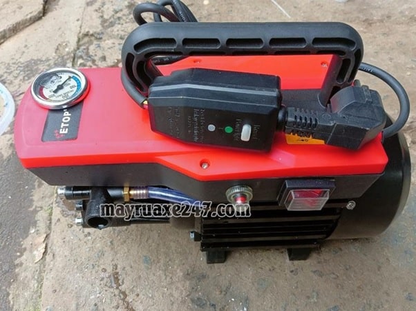 M&aacute;y xịt rửa xe Etop