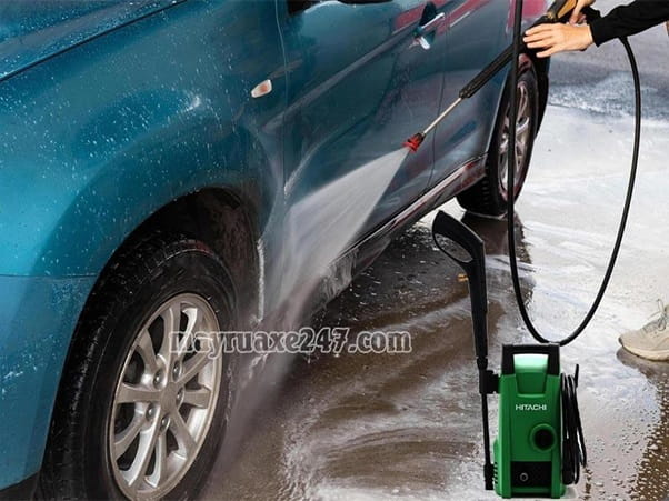 M&aacute;y rửa xe Hitachi 1400W