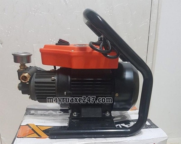 Máy rửa xe Lead 3700w