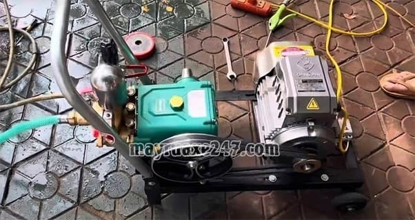 Máy rửa xe dây đai DD-1D Máy rửa xe dây đai DD-1D