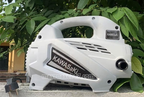 M&aacute;y rửa xe Kawasaki