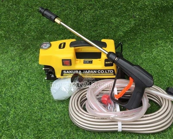 máy rửa xe Sakura 1800W