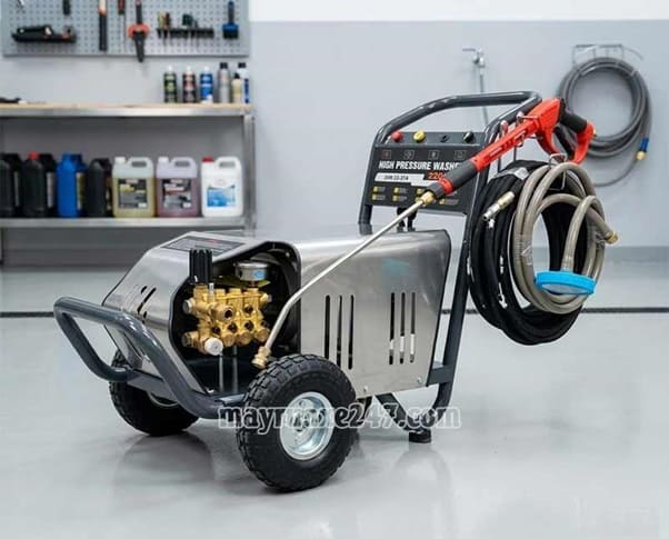 M&aacute;y rửa xe cao &aacute;p Lutian 3kW
