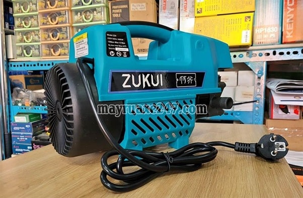 Máy rửa xe Zukui 2400w Z20