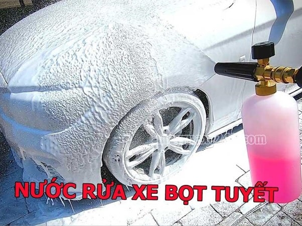 Nước rửa xe bọt tuyết