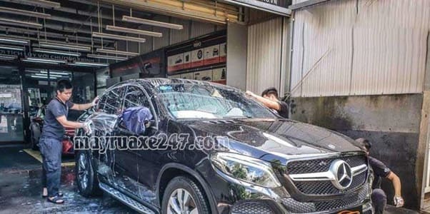 Rửa xe Đ&ocirc;ng Ba