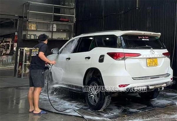 Rửa xe Quận 1 Garage Gia Phát Rửa xe Quận 1 Garage Gia Phát