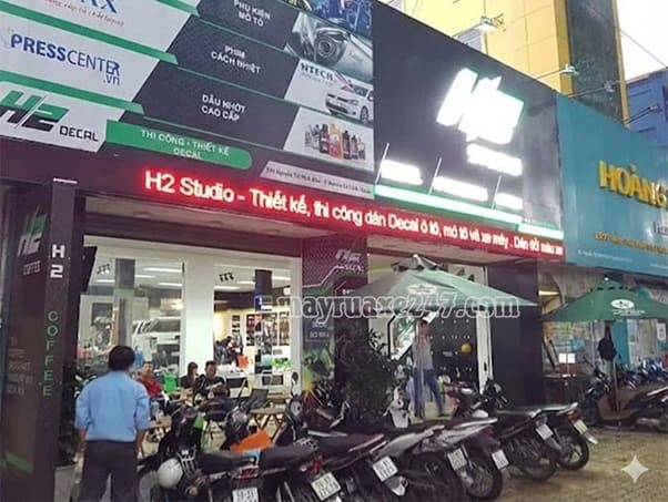 Rửa xe quận 3 gi&aacute; rẻ tại H2 Studio