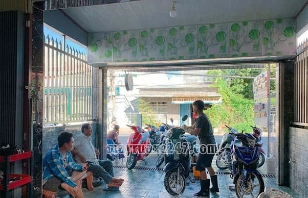 Rửa xe gi&aacute; rẻ tại Quận 3