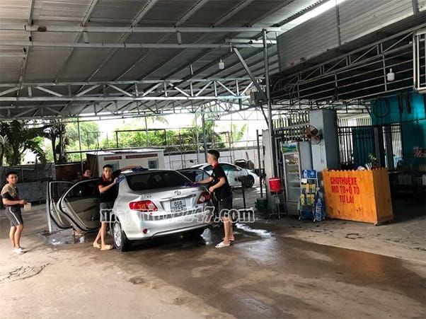 Tiệm rửa xe Trung Th&agrave;nh