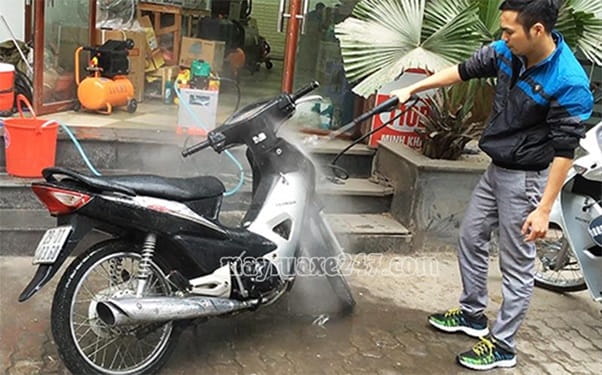 Nhiều nguy&ecirc;n nh&acirc;n m&aacute;y bơm rửa xe kh&ocirc;ng h&uacute;t được nước