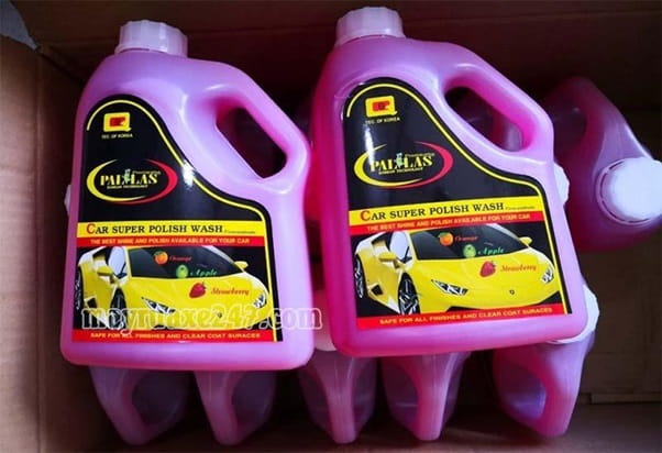 Dung dịch x&agrave; ph&ograve;ng rửa xe Pallas