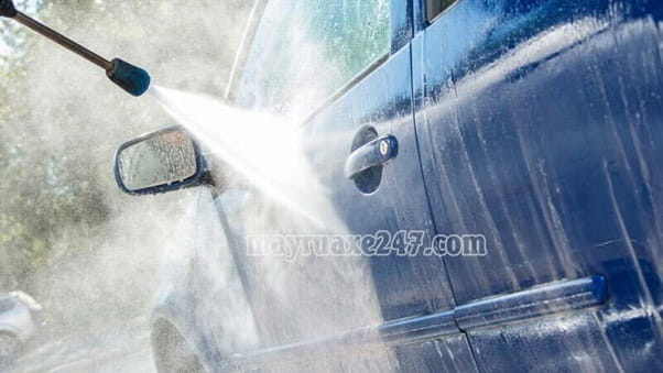 Xịt tr&aacute;ng rửa xe &ocirc; t&ocirc;